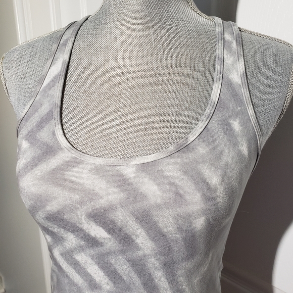 LULULEMON original cool racer back tank - Picture 2 of 3